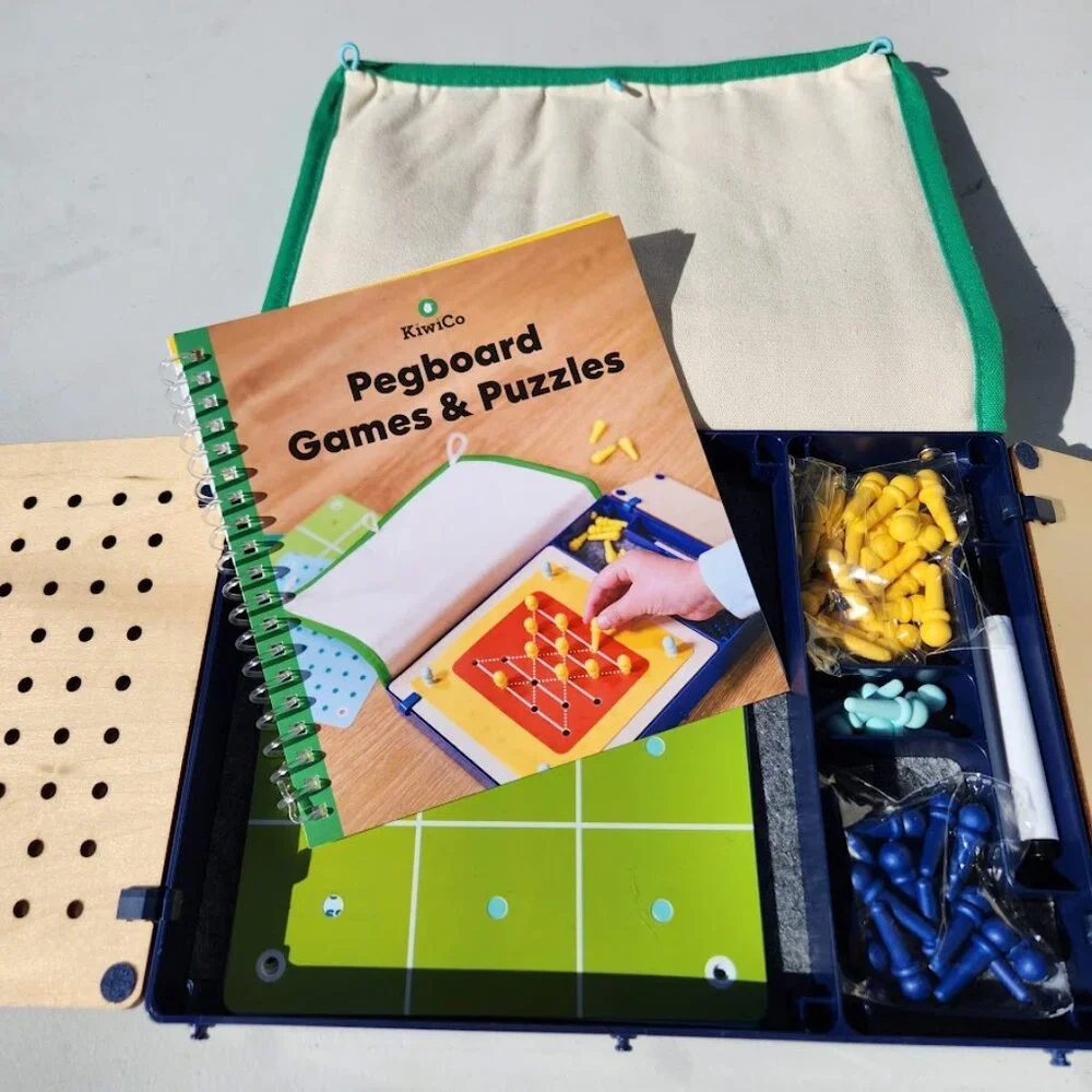 NEW KiwiCo. Kiwi Co. Pegboard Games Puzzles Travel Board Games Case Party Deskto - Picture 8 of 15